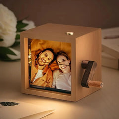 Crank Photo Box